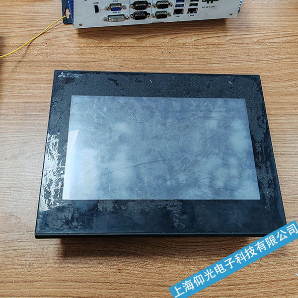 湖州三菱GT1050觸摸屏觸摸不靈常見故障及維修方法