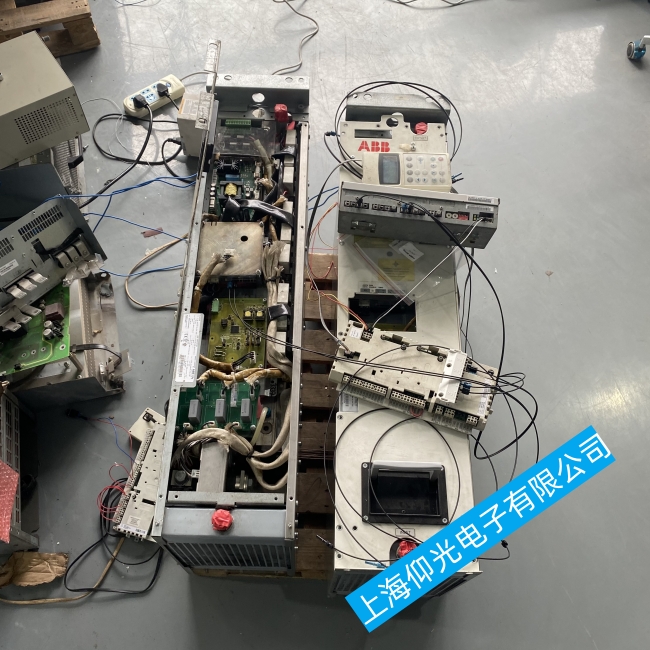 山西接通三相380V電源后,變頻器無任何指示和反應怎么辦(專業維修團隊)